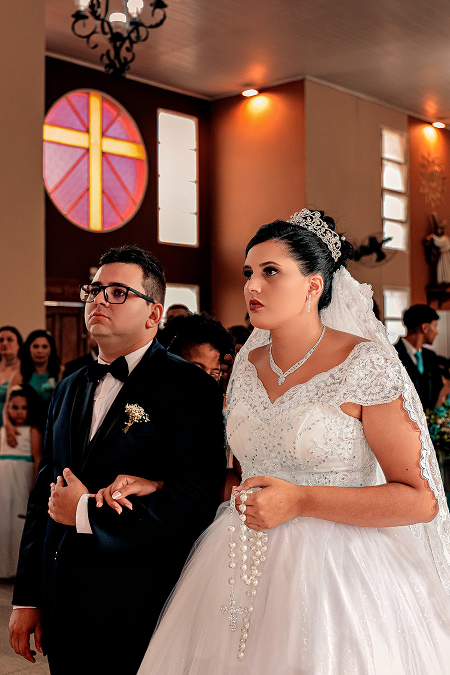 Noivos durante casamento